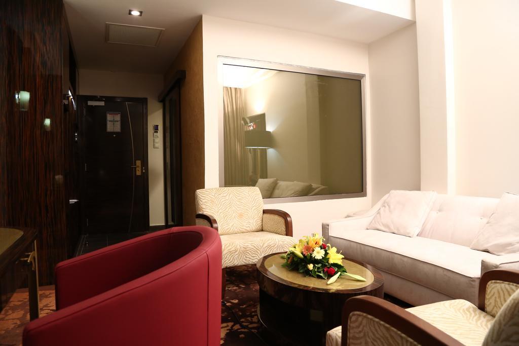 Hotel Fleur De Lys Plateau Dakar Buitenkant foto