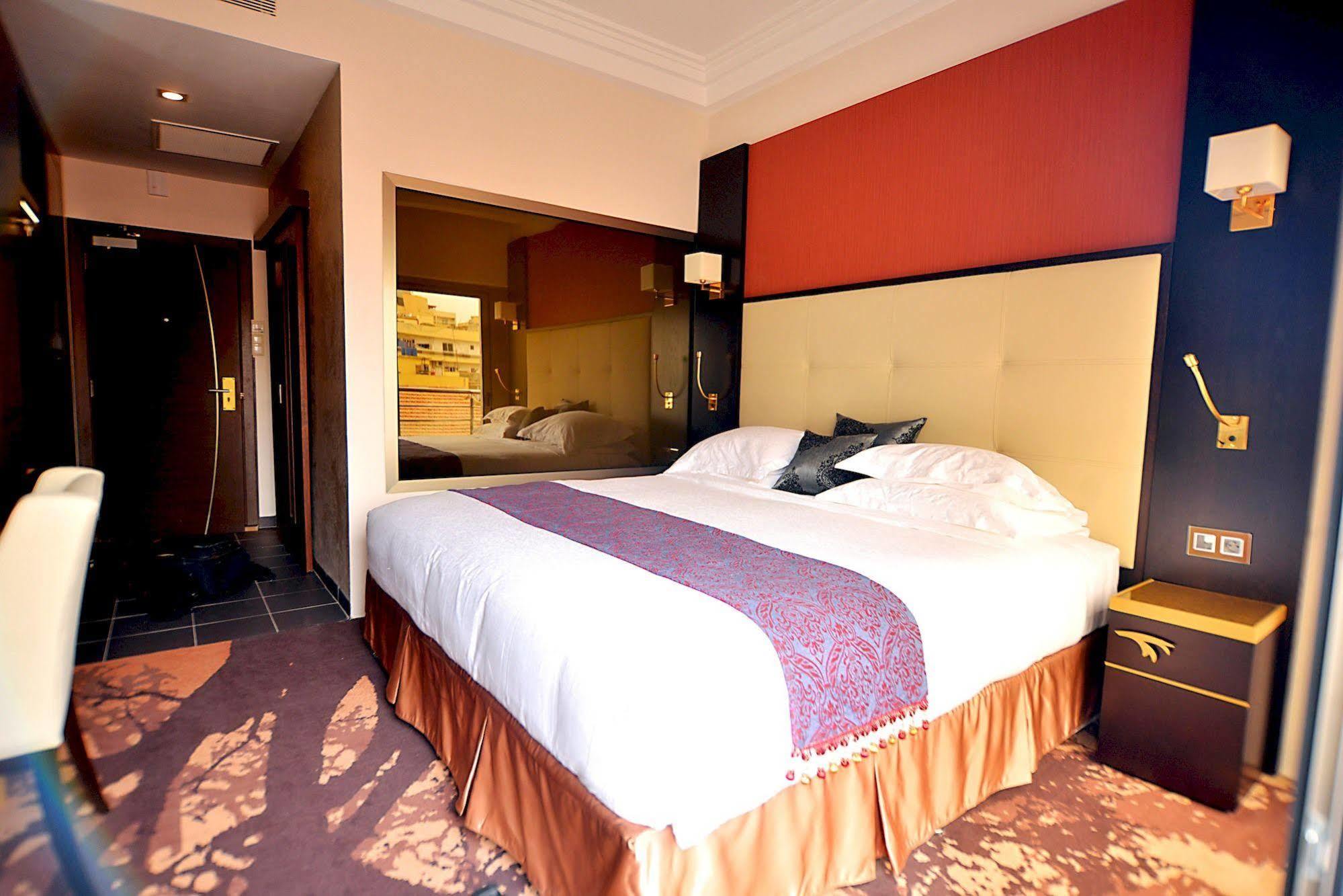 Hotel Fleur De Lys Plateau Dakar Buitenkant foto